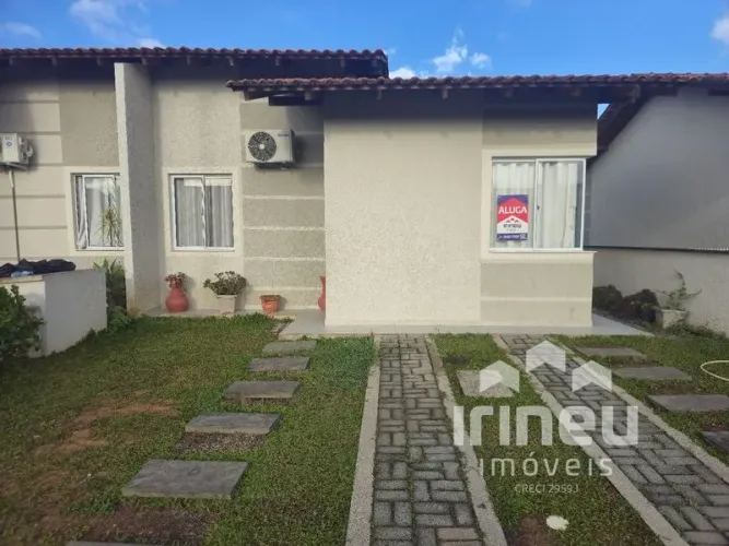 CASA RESIDENCIAL ARAQUARI - SC