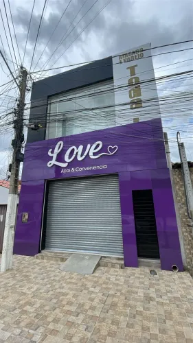 Alugo ponto comercial na rua 6 de janeiro 1449 em frente à academia hulk  Mossoró! 