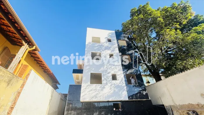 Apartamento com área privativa de 2 quartos à venda no Maria Helena