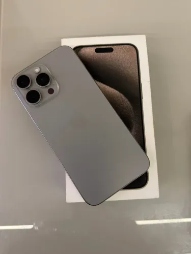 IPHONE 15 pro max 512GB