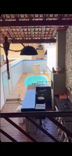 Casa com piscina no Morada do Vale 