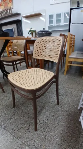 Cadeira telada