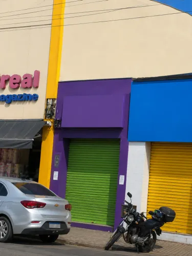 Salão Comercial para Locação em Votorantim, Centro, 2 banheiros