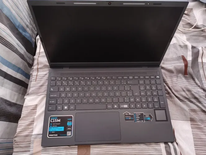 Vendo notebook novinho apenas 3 meses de uso 
