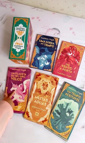 Box de livros Uma dobra no tempo. Madeleine L'Engle