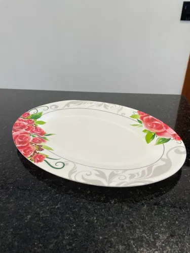 Travessa oval decorativa em plástico rígido - floral - 35 x 26 cm