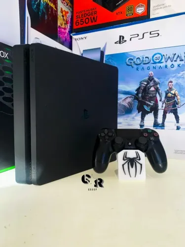 PLAYSTATION 4 SLIM À VENDA!