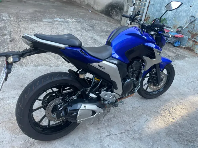 Fazer250 fz25