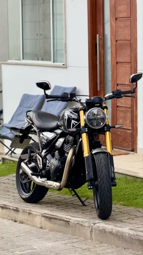 Triumph Speed 400 impecável! Apenas 1800km