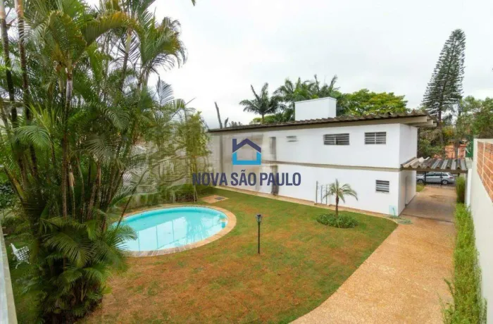SOBRADO DE ALTO PADRÃO PARA LOCAÇÃO EM INTERLAGOS.