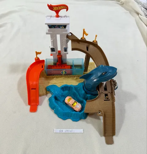 Pista Hotwheels tubarão