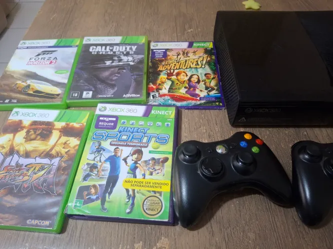 Xbox 360 + 2 controles + Kinect + 5 jogos 