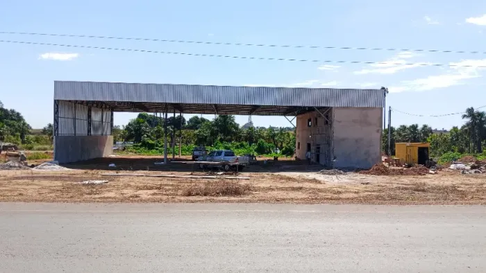 ALUGO - Prédio Comercial (novo)