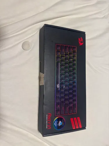 Teclado RGB Redragon Anivia Mecânico