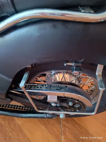 Honda Shadow 600 preta com roxo a venda