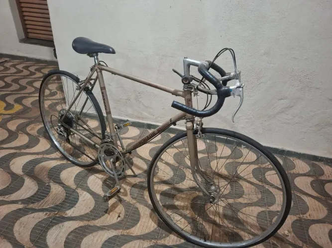 Bicicleta antiga, caloi monark 10