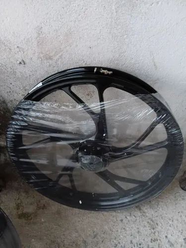 Roda pe de galinha liga leve NOVO. 300$
