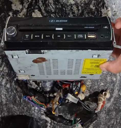 Dvd automotivos c/defeito pra retirar peça 