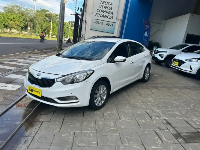 Kia Motors Cerato 1.6 16V Flex Aut. 2014