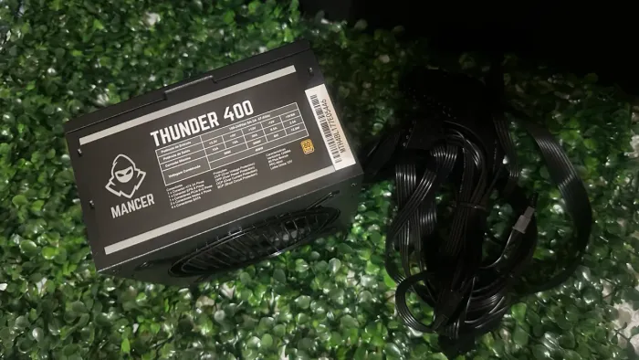 Fonte Mancer Thunder 400W 80 Plus Bronze ? ÓTIMO ESTADO (Cabos Flat)