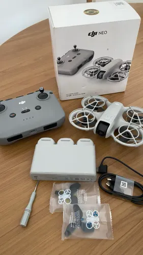 Novíssimo Drone DJI Neo Kit Completo Combo Fly More