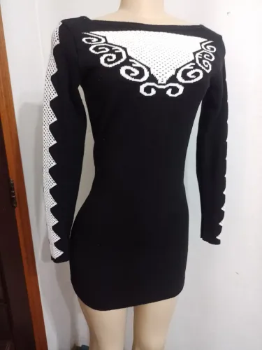 Blusa alongada de tricô - tamanho M