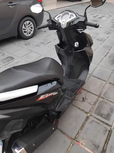 Vendo Honda elite 2021 em ótimo estado.