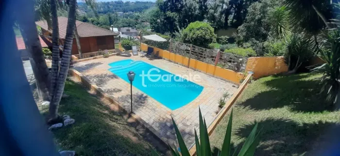 CHÁCARA EM TERRA PRETA-MAIRIPORÃ COM PISCINA E ÁREA GOURMET