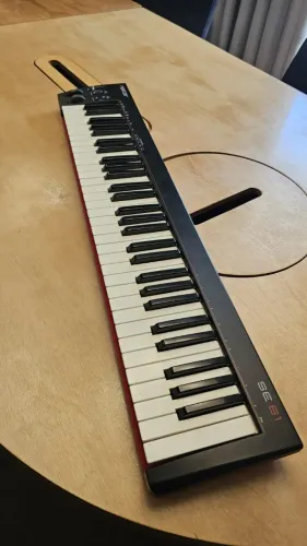 Controlador Midi Nektar Se61 Usb 61 Teclas