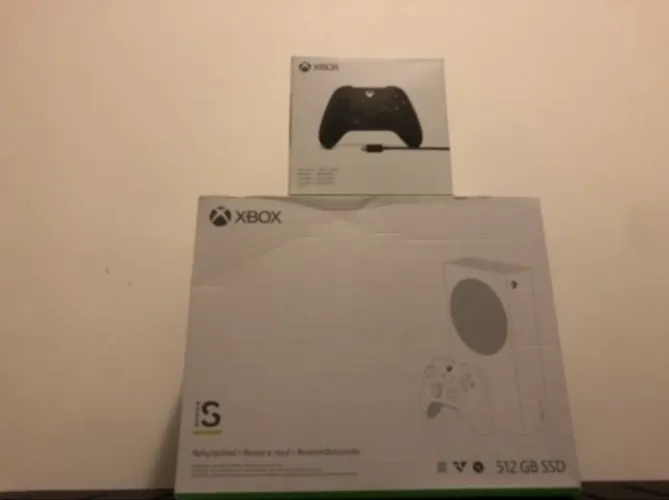 Xbox Series S 512GB Novo Lacrado + 2 Controles Originais