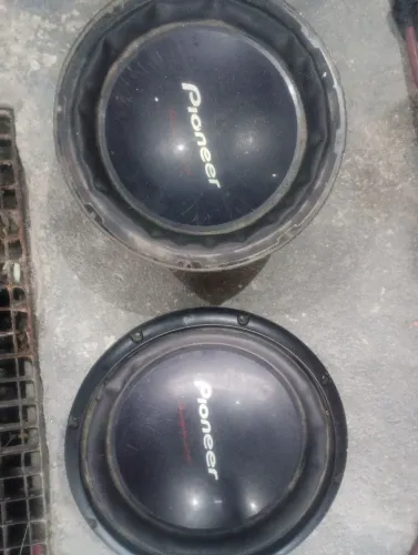 Pioneer cara preta (par) com detalhes !