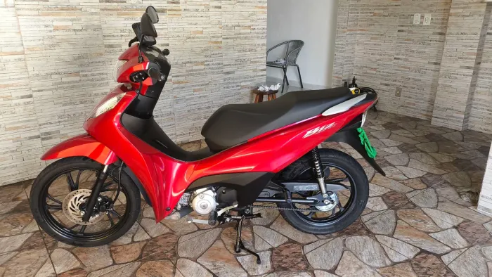 Vendo Honda biz 125 EX.