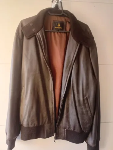 Jaqueta em couro linha Brooksgold