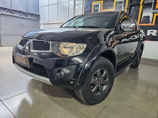 Mitsubishi L200 Triton HPE 3.2 CD TB Int.diesel AUT 2012