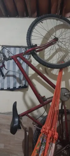 Bicicleta feminina aro 26 bem conservado