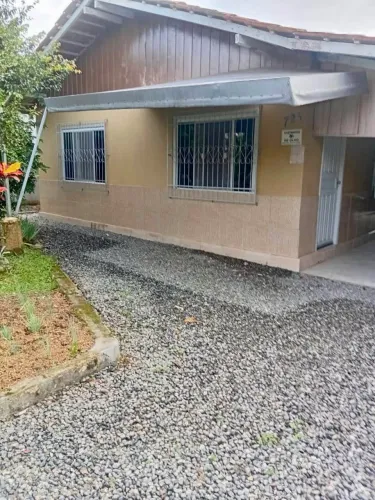 Vende ou troca por casa em Balneário Barra do sul
