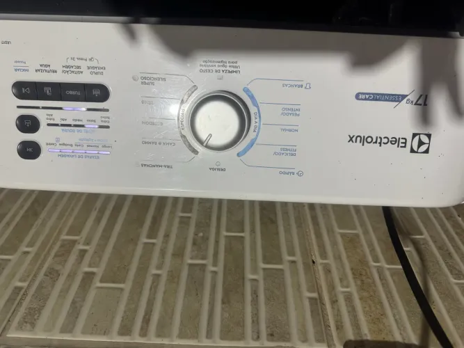 Vende uma máquina de lavar roupas 17kg