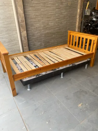 Cama com cama auxiliar BICAMA