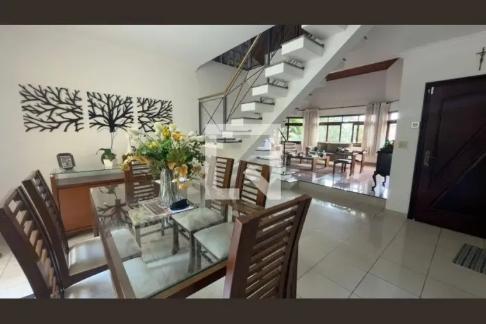 Casa à Venda - Cidade São Francisco , 3 Quartos, 380 m2
