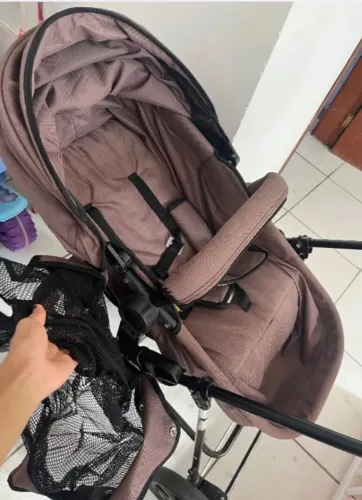 Carrinho de bebê Moisés (Aceito ofertas)