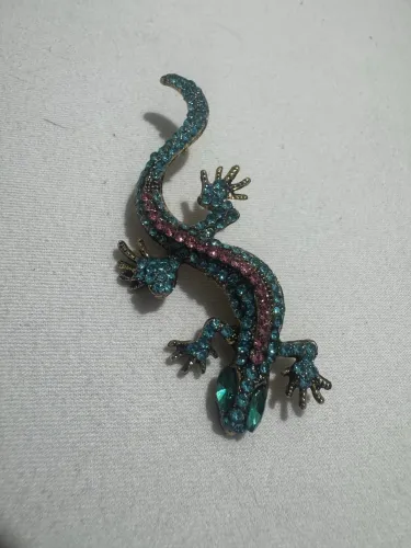 Broche de salamandra lagarto colorido pedras brilhantes 