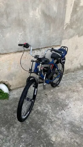 Vendo motorizada 80cc aro 24