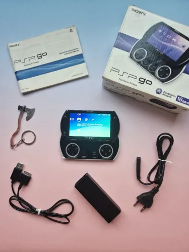 PSP Go Preto Completo 16Gb Lotado de Jogos