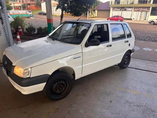 Fiat Uno Mille 1.0 Fire/ F.flex/ Economy 4P 2013