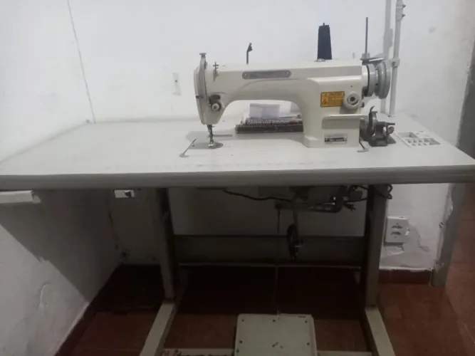 Máquina de costura
