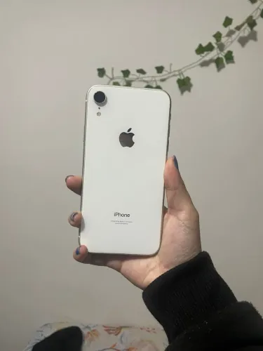 iPhone XR 