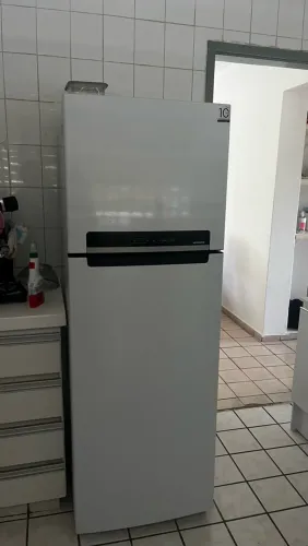 Geladeira novinha! Com garantia