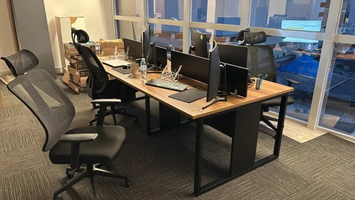MESA DE ESCRITÓRIO