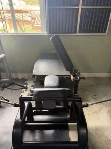 Máquina elevação pélvica