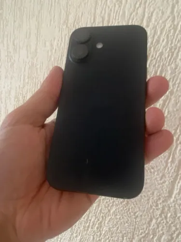 iPhone 16 black 128gb